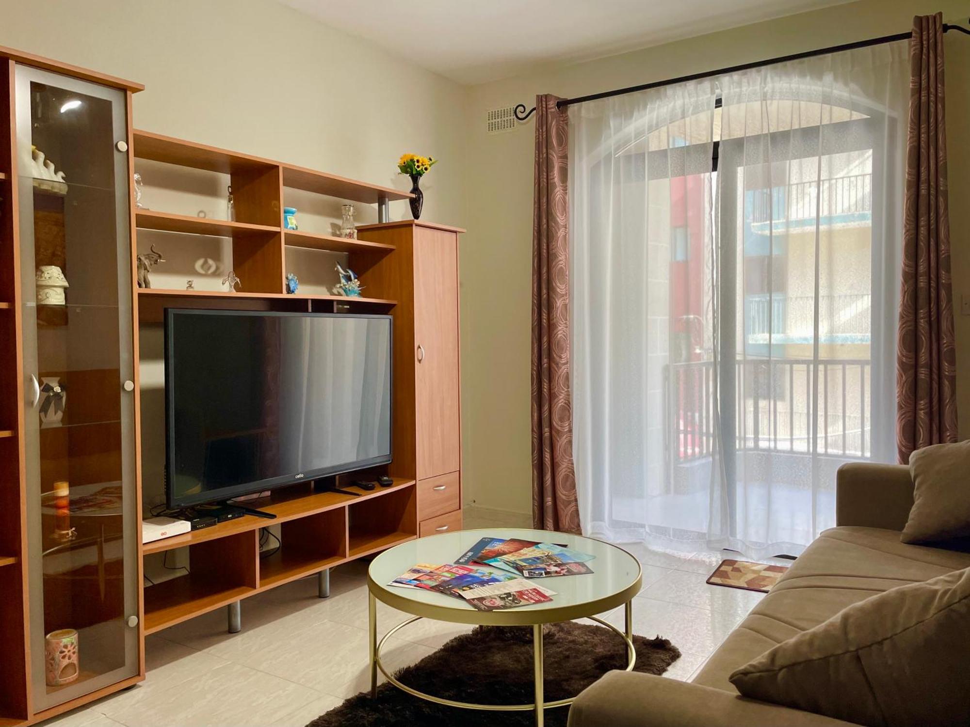 Regent Court - 3 Bedroom Apartment Within Walking Distance From Seafront St. Paul's Bay Exterior photo